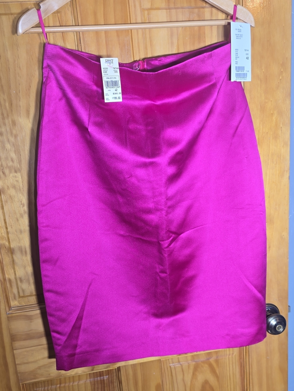 ESCADA BARBIE PINK  Satin Pencil Skirt MADE IN GERMANY SIZE 42